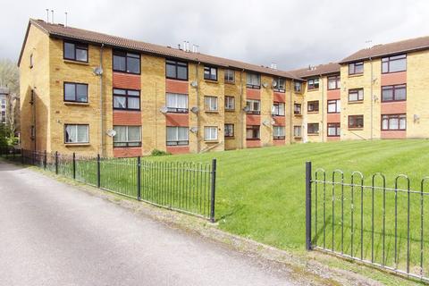 2 bedroom apartment for sale, Collette Court, Selhurst Road, South Norwood, London SE25 6NE