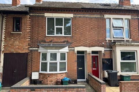 4 bedroom terraced house to rent, Priory Road, Gloucester GL1