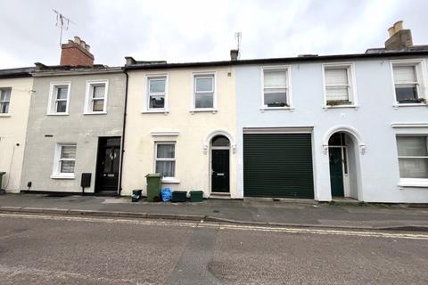 4 bedroom terraced house to rent, Bennington Street, Cheltenham GL50