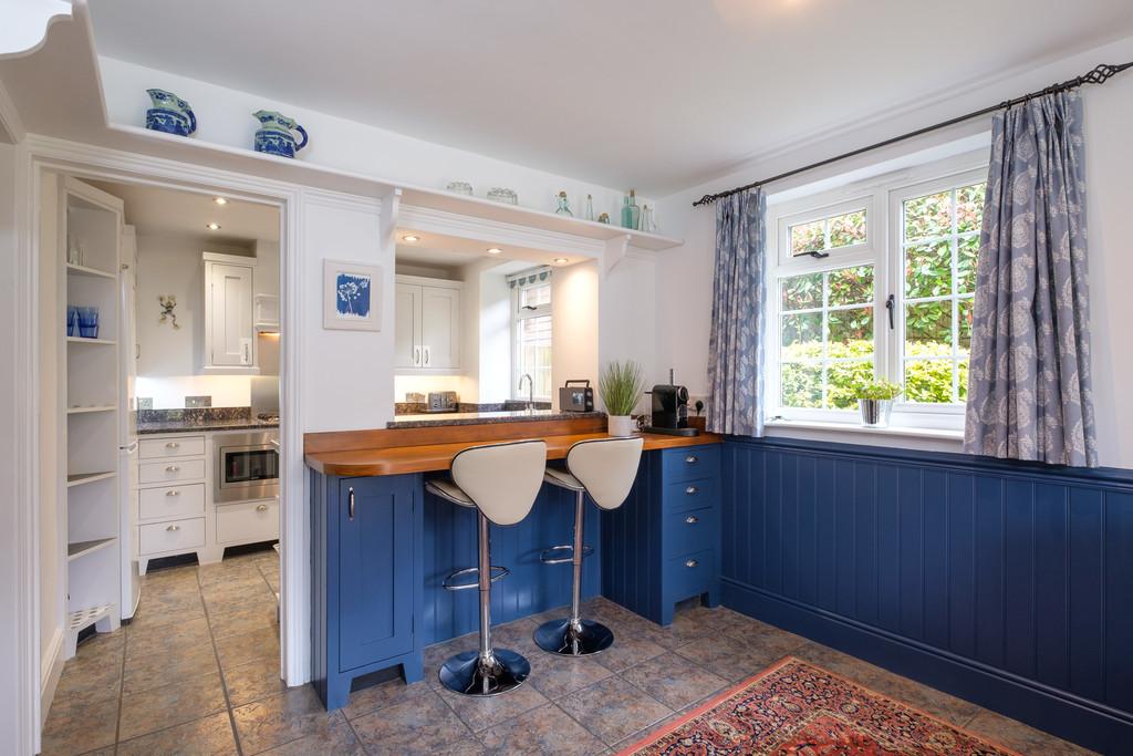 Breakfast Bar
