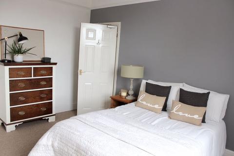 5 bedroom house share to rent, Gloucester Road, Cheltenham GL51