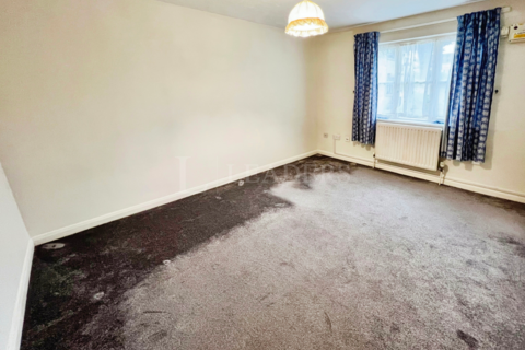 1 bedroom apartment to rent, Henry Court, Henry Street PE1