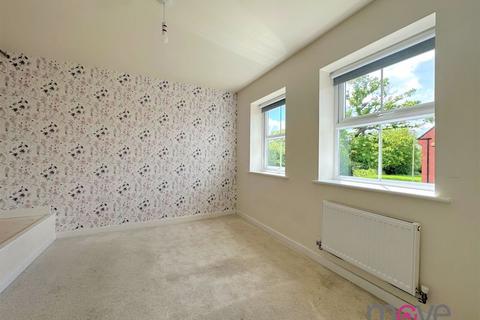 24 Brambling Way, Hardwicke, Gloucester, GL2 4DS
