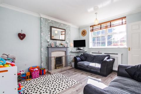 3 bedroom end of terrace house for sale, Abrahams Close, Bedford MK40
