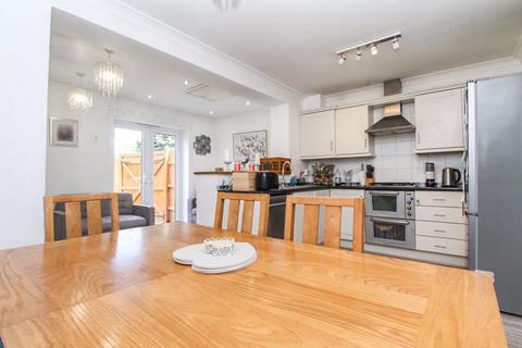 22 Abrahams Close, Bedford, MK40 3EJ