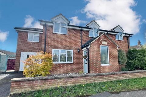 4 bedroom detached house for sale, Lydiard Millicent, Swindon SN5