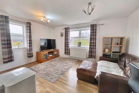 2 bedroom apartment for sale, Cherrington Drive, Gloucester GL4