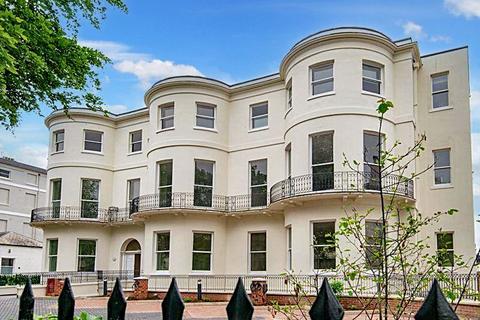 3 bedroom apartment for sale, Sandford Park House, Cheltenham GL52