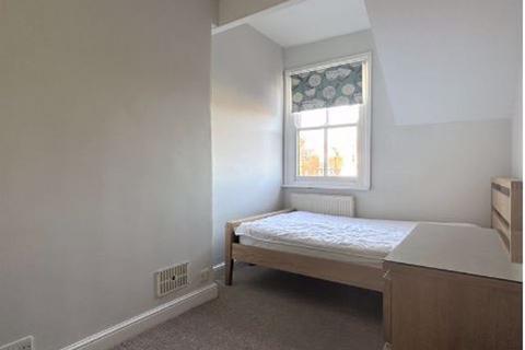 1 bedroom in a house share to rent, 22 St. Michaels Square, Gloucester GL1