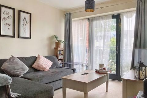 1 bedroom apartment for sale, St. Pauls Walk, Cheltenham GL50
