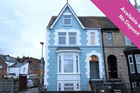 6 bedroom end of terrace house to rent, Arthur Street, Gloucester GL1