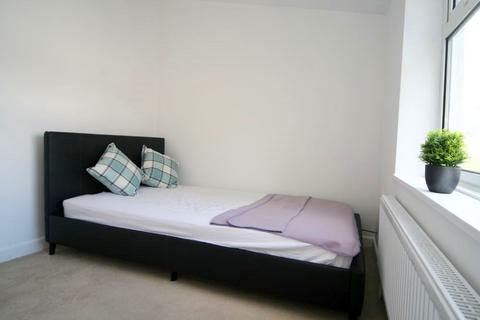 26 Edwy Parade, Gloucester, GL1 2QL