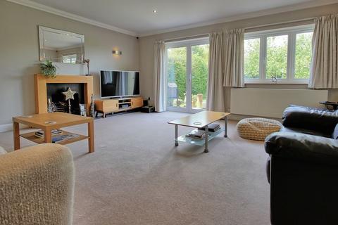 70 Bottrells Lane, Chalfont St Giles, HP8 4EJ
