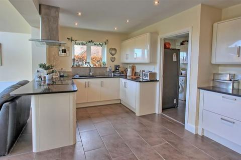 70 Bottrells Lane, Chalfont St Giles, HP8 4EJ