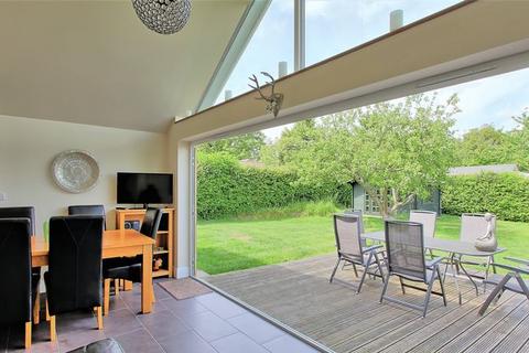 70 Bottrells Lane, Chalfont St Giles, HP8 4EJ