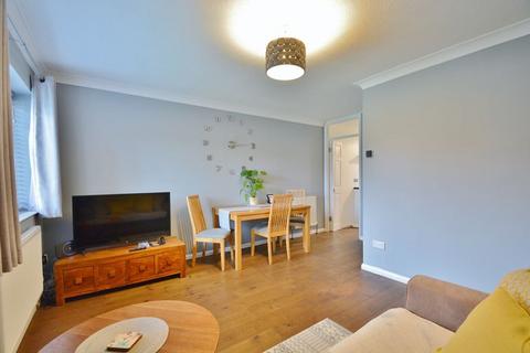30 Hazelrig Drive, Thame, OX9 3XL