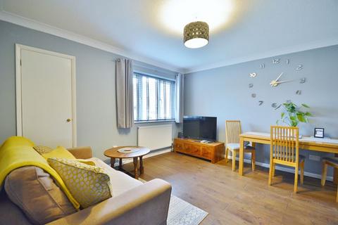 30 Hazelrig Drive, Thame, OX9 3XL