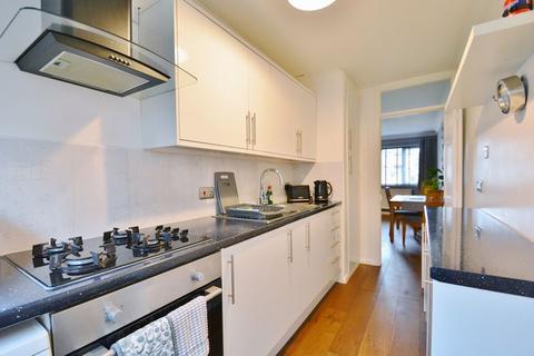 30 Hazelrig Drive, Thame, OX9 3XL
