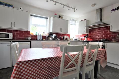 6 bedroom terraced house to rent, Arthur Street, Gloucester GL1