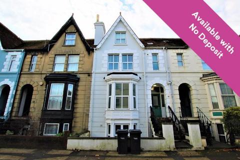 6 bedroom terraced house to rent, Arthur Street, Gloucester GL1