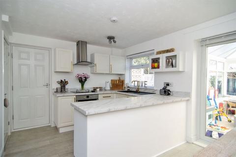 4 Lance Drive, Burntwood, WS7 1FA