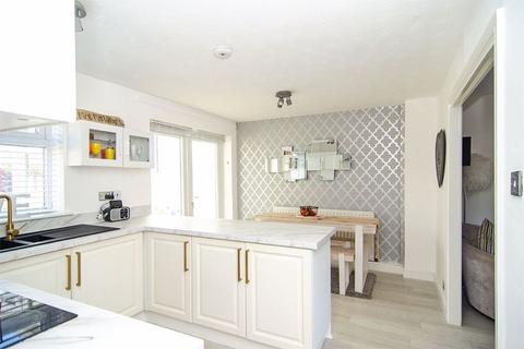4 Lance Drive, Burntwood, WS7 1FA