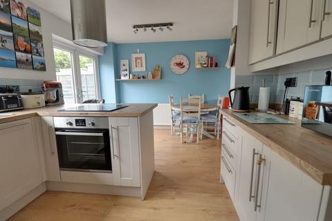 64 Croydon Drive, Penkridge, Stafford, ST19 5DW