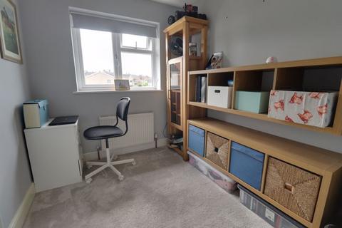 64 Croydon Drive, Penkridge, Stafford, ST19 5DW