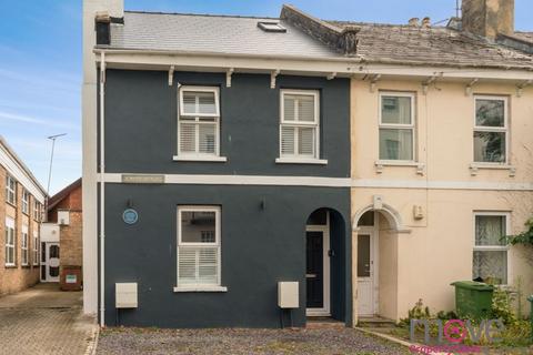 4 bedroom end of terrace house for sale, Wellington Street, Cheltenham GL50