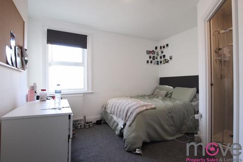 3 bedroom end of terrace house to rent, Albany Street, Gloucester GL1