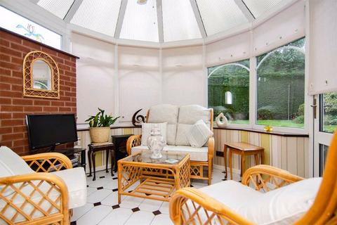 14 Mawgan Drive, Lichfield, WS14 9SD