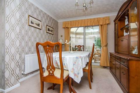 14 Mawgan Drive, Lichfield, WS14 9SD