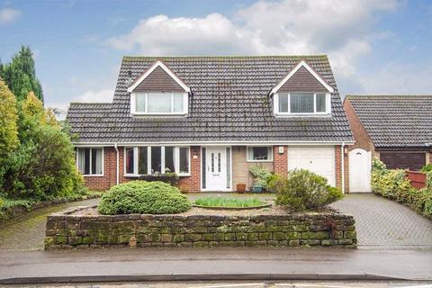 4 bedroom detached house for sale, Sturgeons Hill, Lichfield WS14