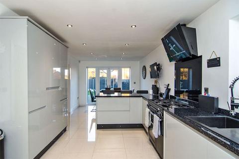 4 bedroom detached house for sale, Burntwood Road, Cannock WS11