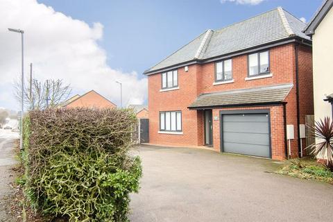 4 bedroom detached house for sale, Burntwood Road, Cannock WS11