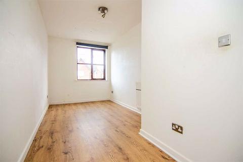 2 bedroom apartment for sale, Darlaston Road, Wednesbury WS10