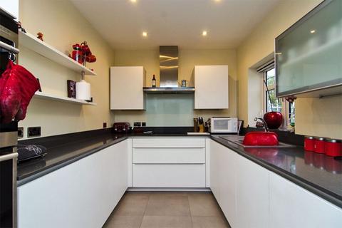 4 bedroom detached house for sale, Cherry Orchard, Lichfield WS14