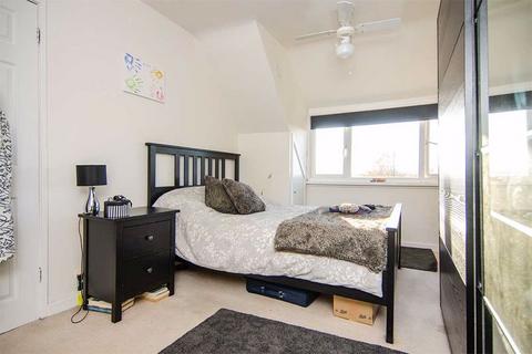 38 Broadmeadow, Walsall, WS9 8JA