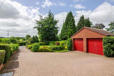 3 bedroom detached bungalow for sale, Tamworth Road, Lichfield WS14
