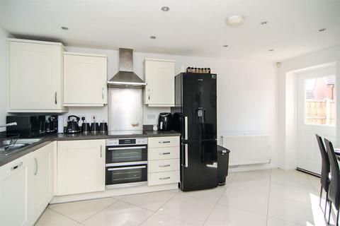 3 Ash Close, Norton Canes, Cannock, WS11 9UP