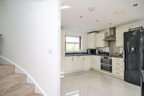 3 Ash Close, Norton Canes, Cannock, WS11 9UP