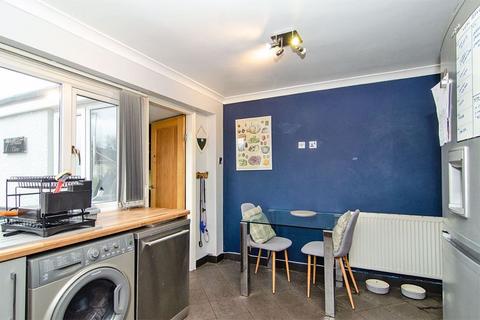 7 Ferndale Close, Burntwood, WS7 4US