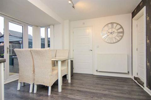 3 bedroom detached house for sale, Follows End, Burntwood WS7
