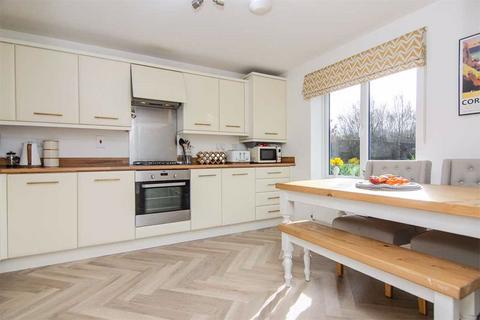 4 bedroom detached house for sale, Murcott End, Burntwood WS7