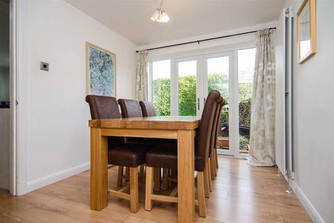 12 Kean Close, Lichfield, WS13 7EL