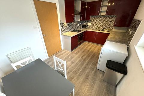 3 bedroom flat to rent, Baker Road, Hilton, Aberdeen, AB24