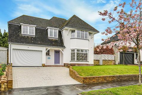 30 Manor Way, South Croydon, CR2 7BS
