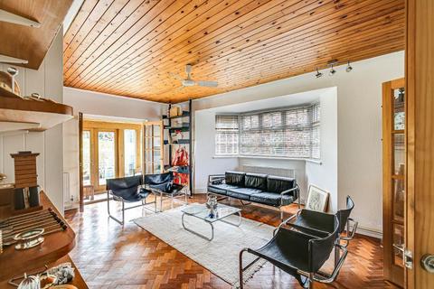 30 Manor Way, South Croydon, CR2 7BS