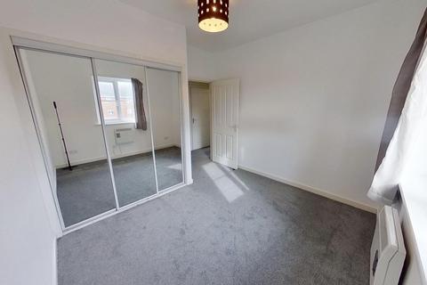 2 bedroom flat to rent, Tullis Gardens, Bridgeton, GLASGOW, G40