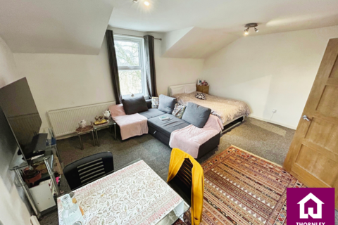 1 bedroom flat to rent, 2-4 Chatham Grove, Manchester, M20